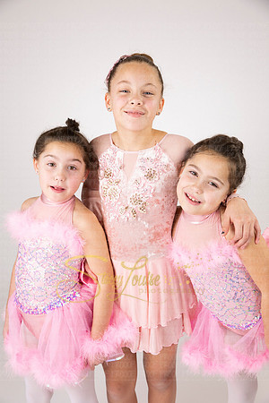 MondayJustDancegroups-9